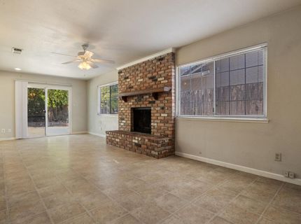 253 E Canterbury Dr, Stockton, CA 95207 Photo