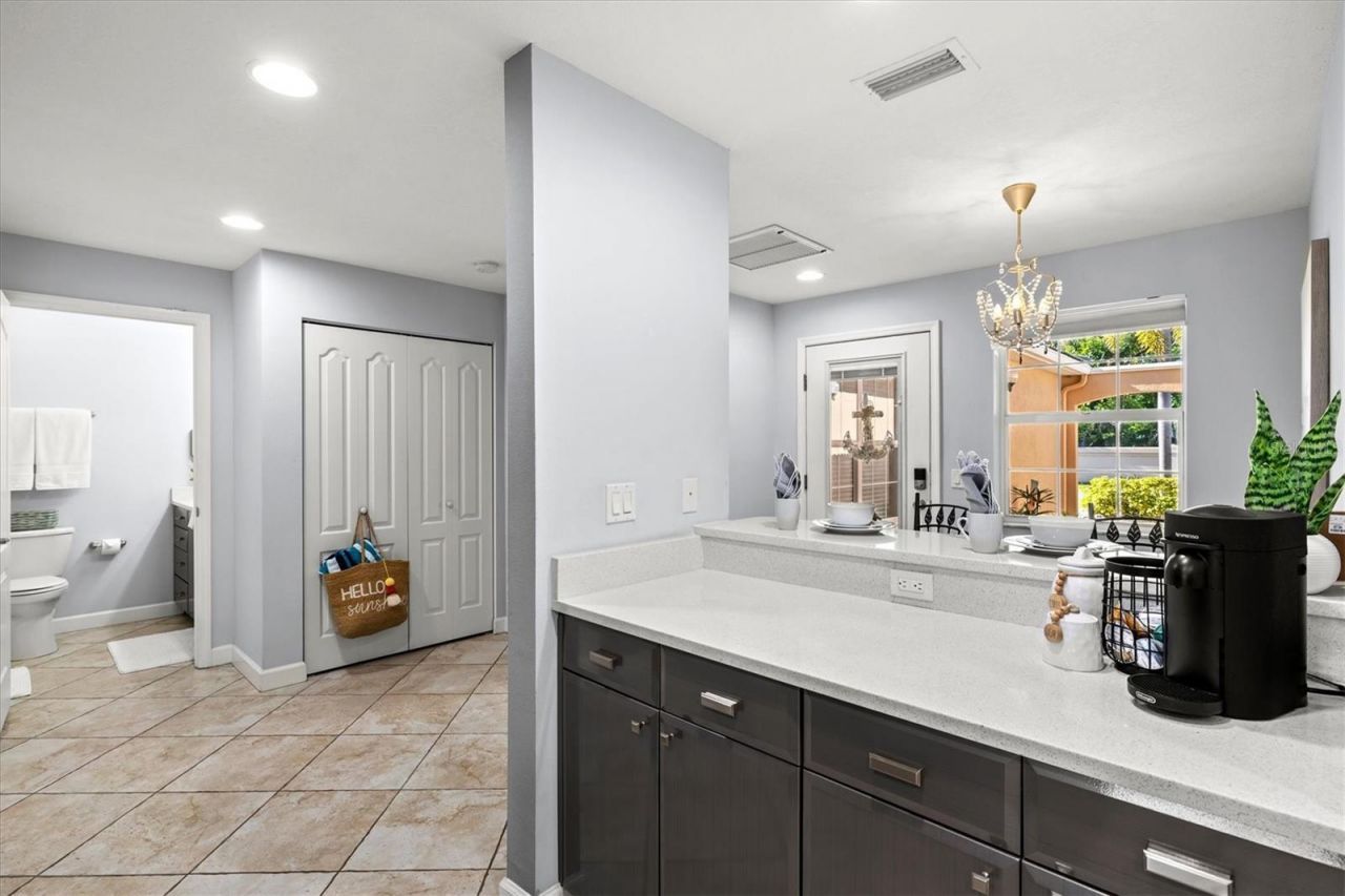 6626 7th Avenue Circle W, Bradenton, FL 34209 Photo