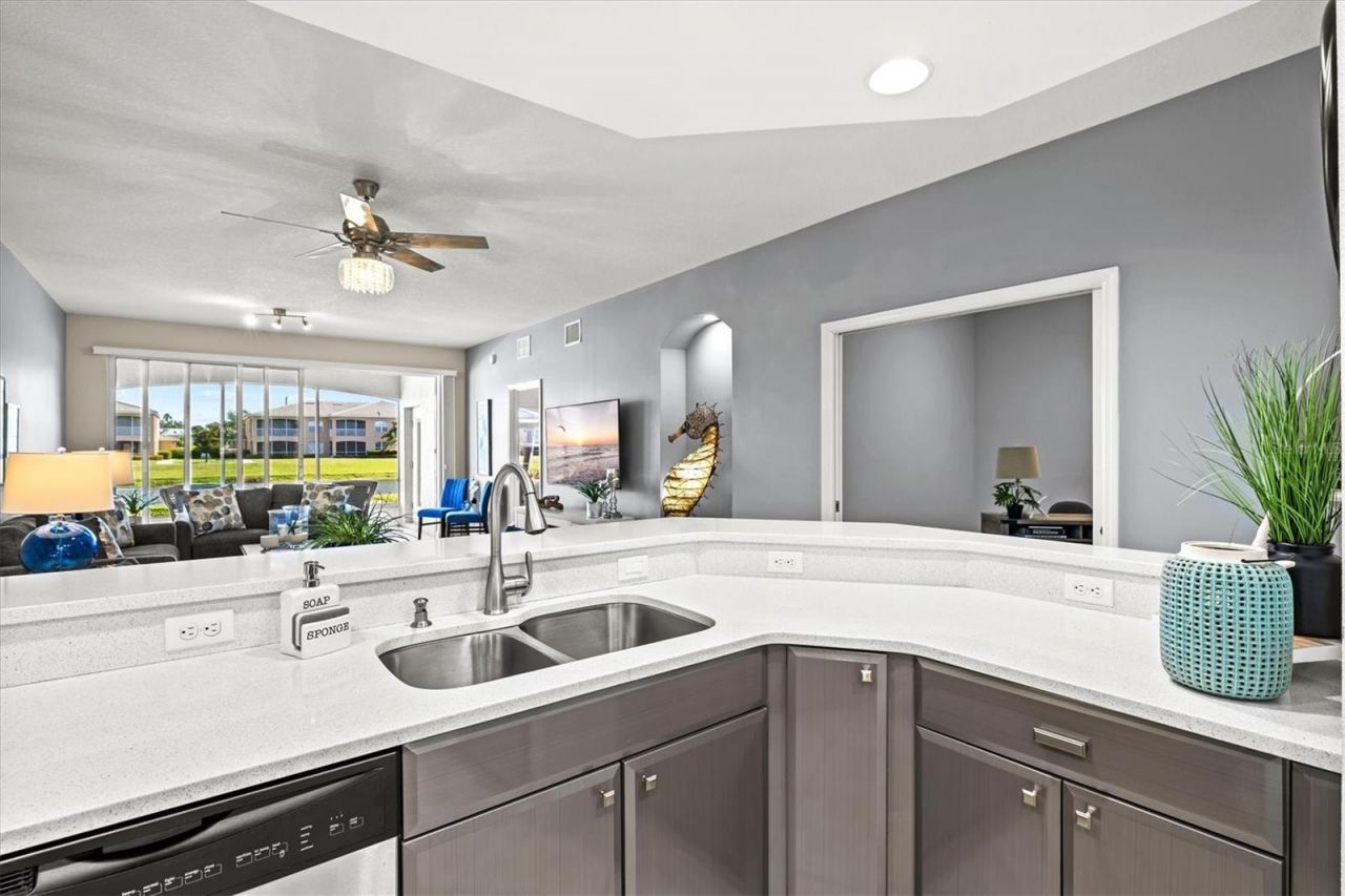 6626 7th Avenue Circle W, Bradenton, FL 34209 Photo