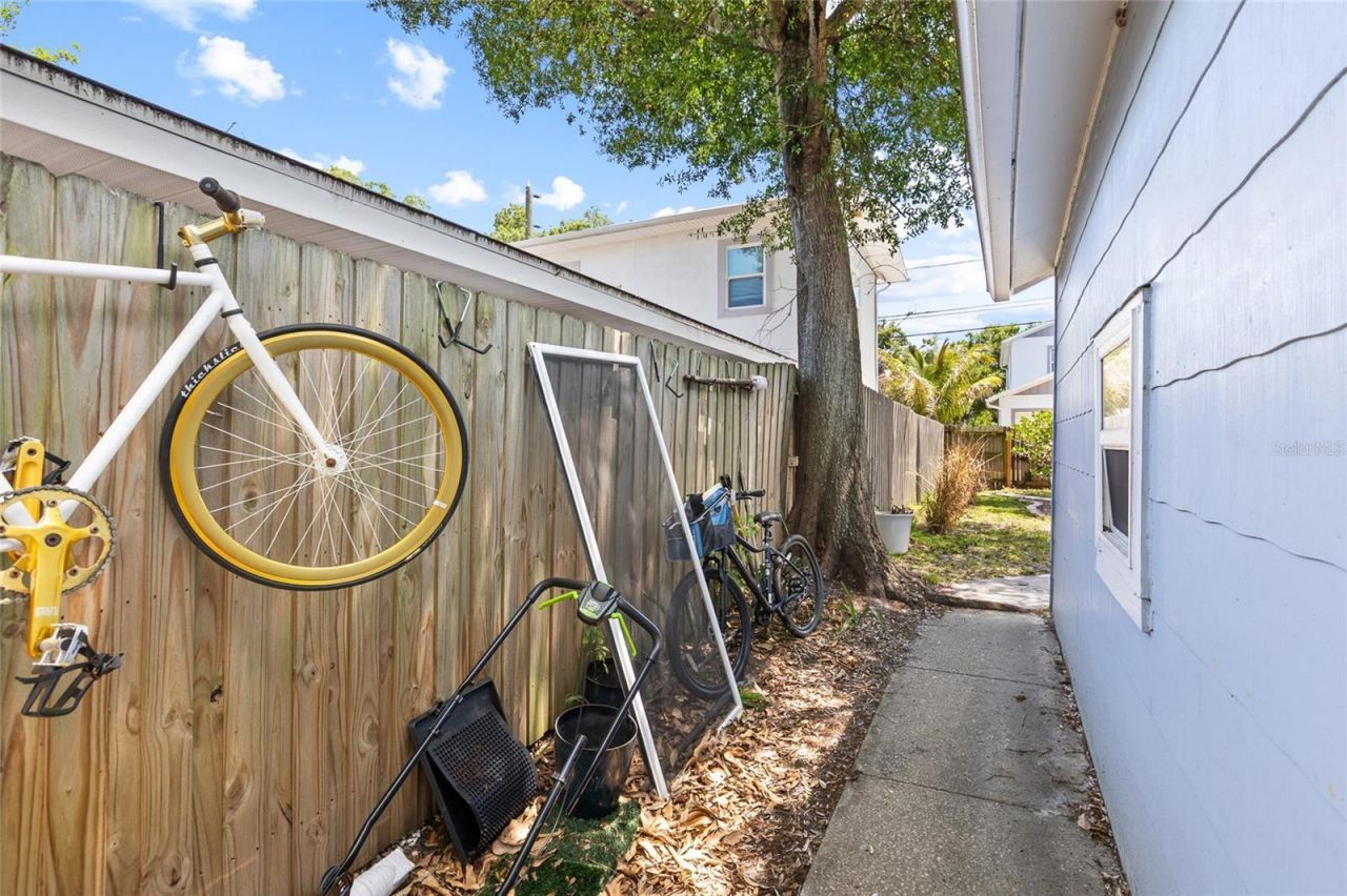 466 36th Avenue N, Saint Petersburg, FL 33704 Photo