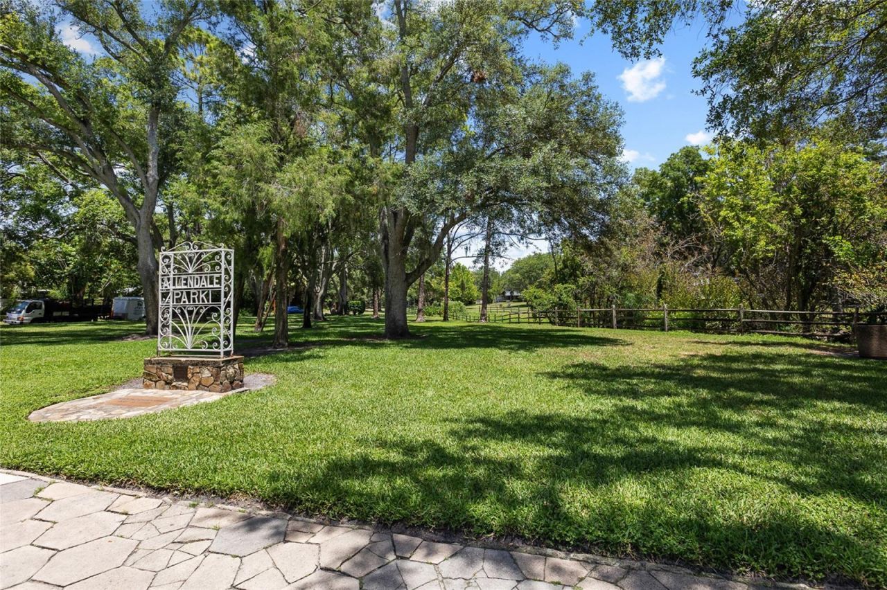 466 36th Avenue N, Saint Petersburg, FL 33704 Photo