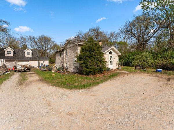 1330 Orchid Street SE , DeMotte, IN 46310