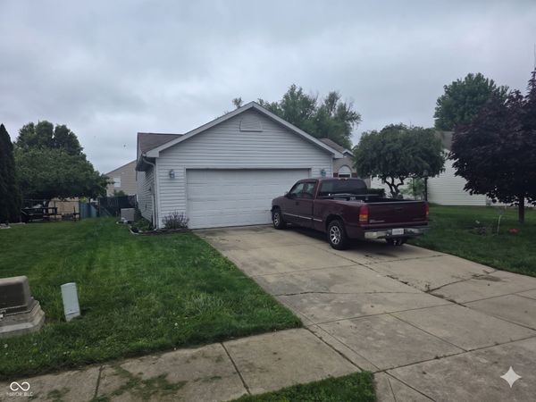 1701 Crimson Lane, Lebanon, IN 46052