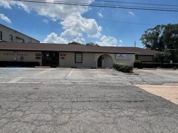 804 808 N CAUSEWAY Boulevard , Metairie, LA 70001