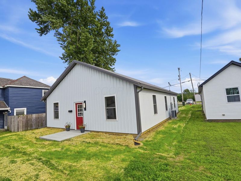 72 E Main Street, Zanesville, OH 43701 Photo 29