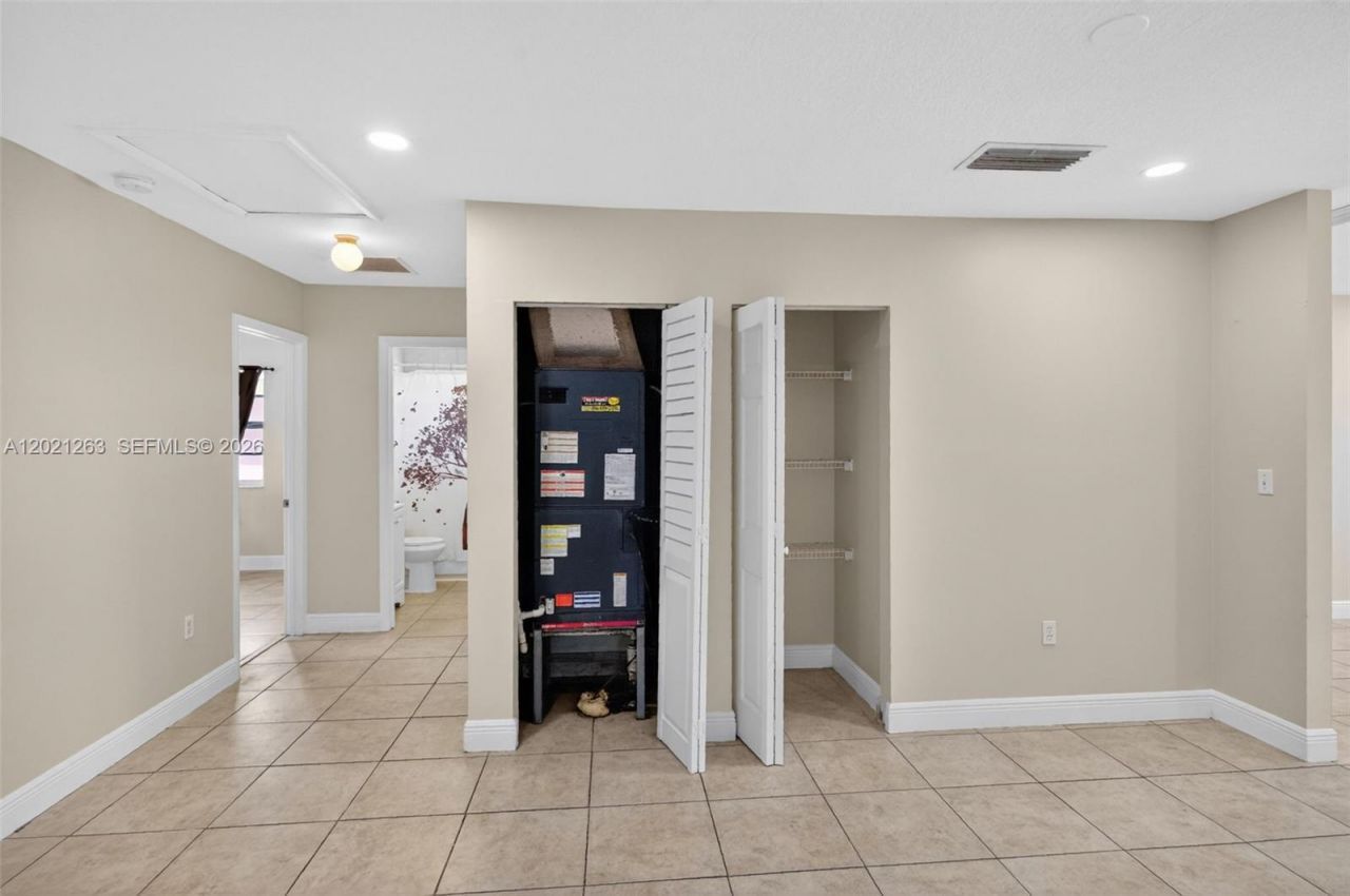 2620 NW 15th St , Fort Lauderdale, FL 33311 Photo