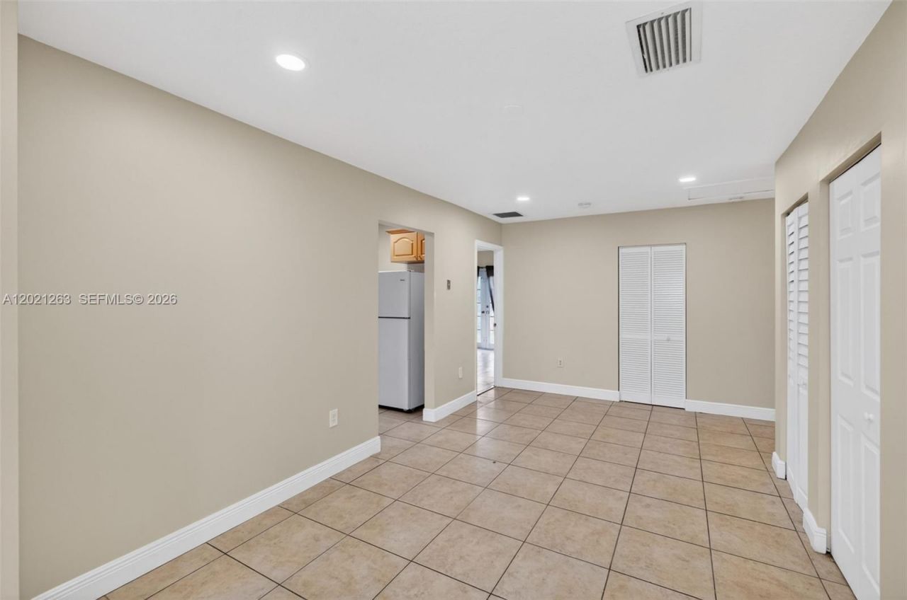 2620 NW 15th St , Fort Lauderdale, FL 33311 Photo