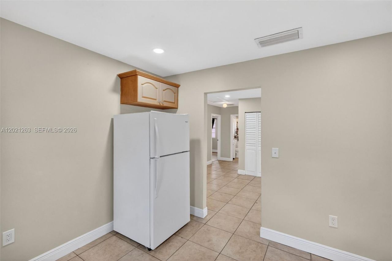 2620 NW 15th St , Fort Lauderdale, FL 33311 Photo