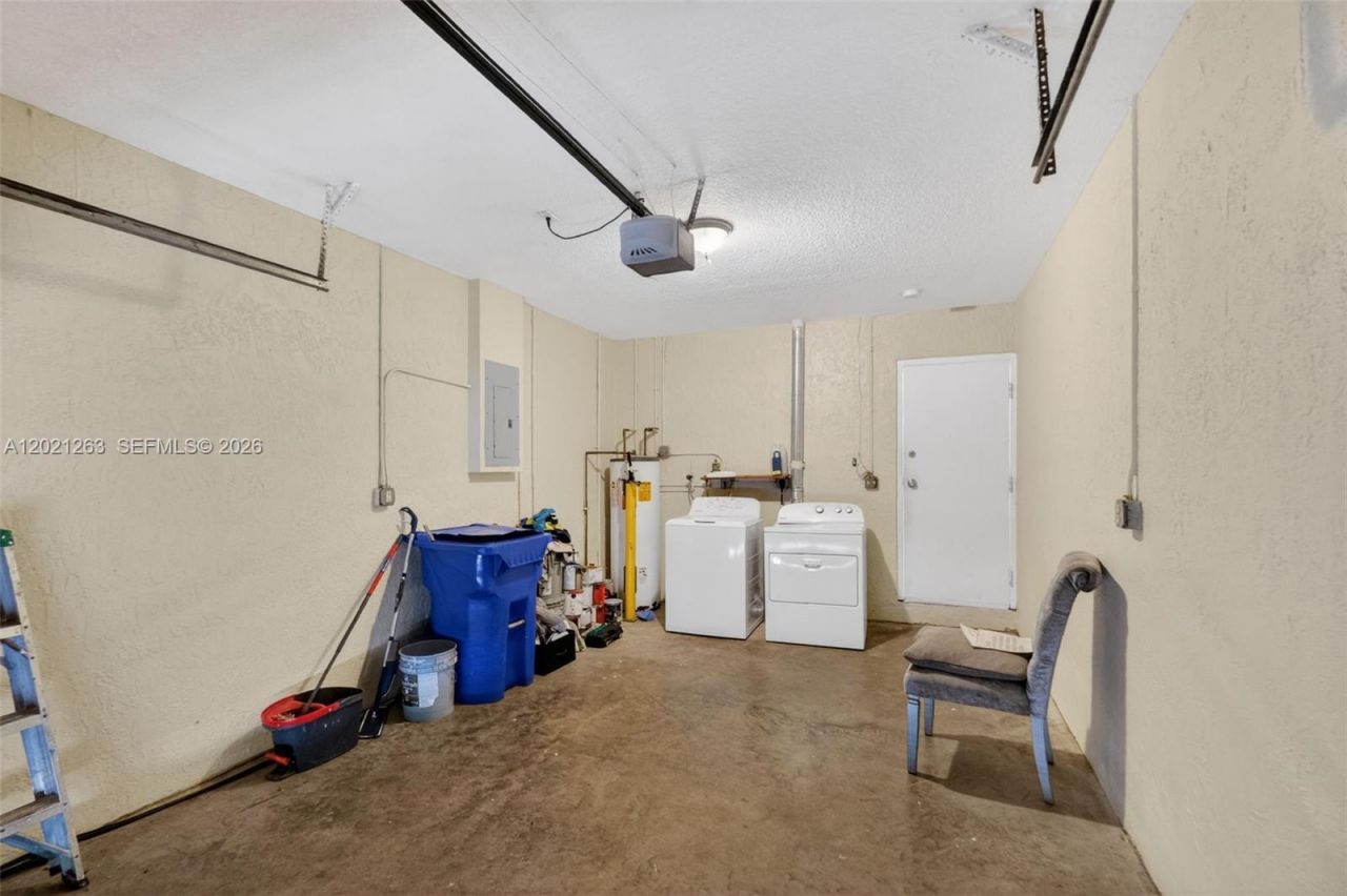 2620 NW 15th St , Fort Lauderdale, FL 33311 Photo
