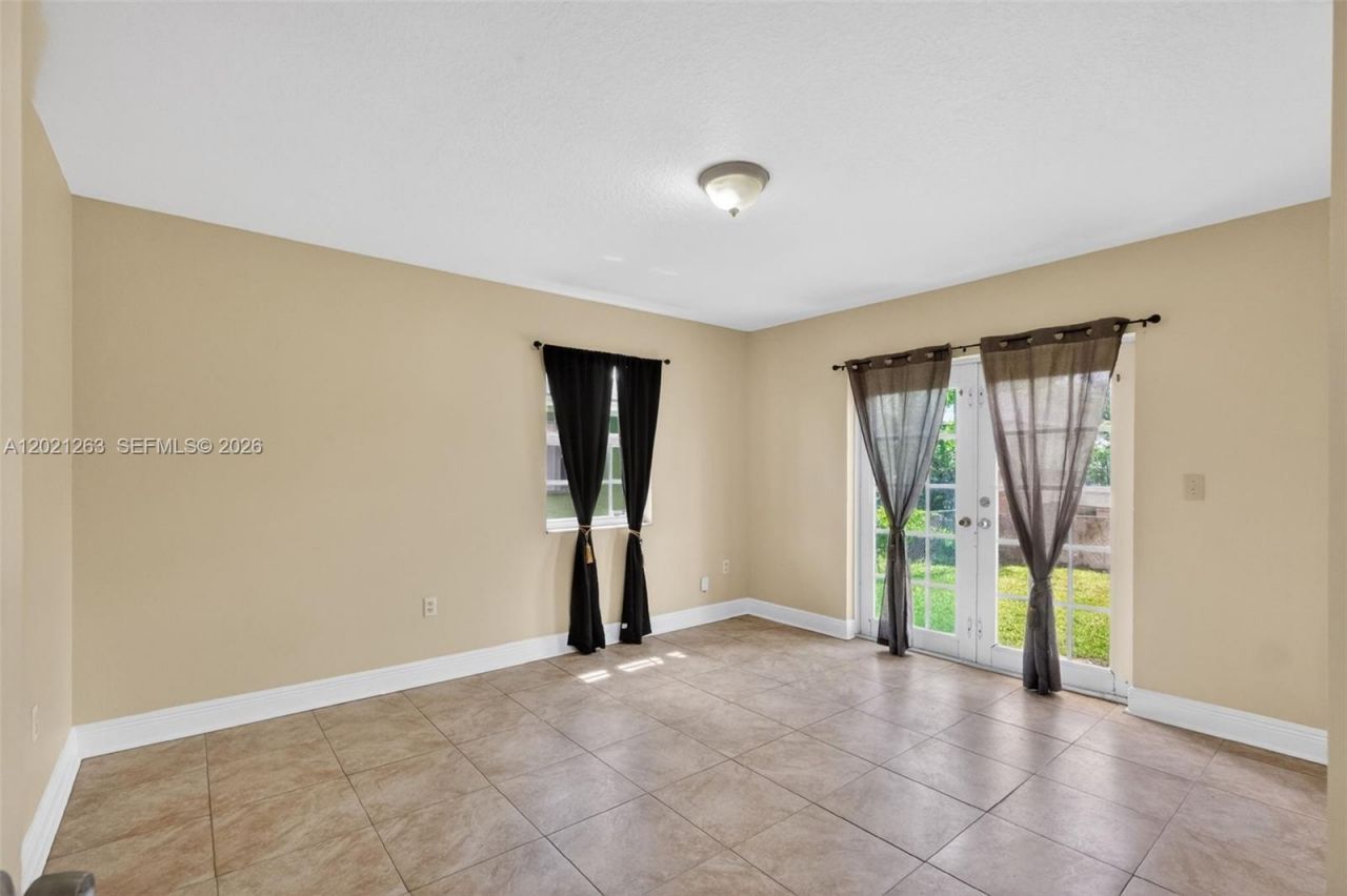 2620 NW 15th St , Fort Lauderdale, FL 33311 Photo