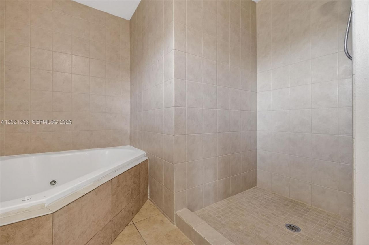 2620 NW 15th St , Fort Lauderdale, FL 33311 Photo