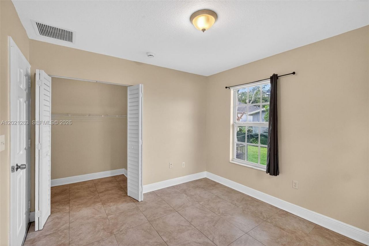 2620 NW 15th St , Fort Lauderdale, FL 33311 Photo