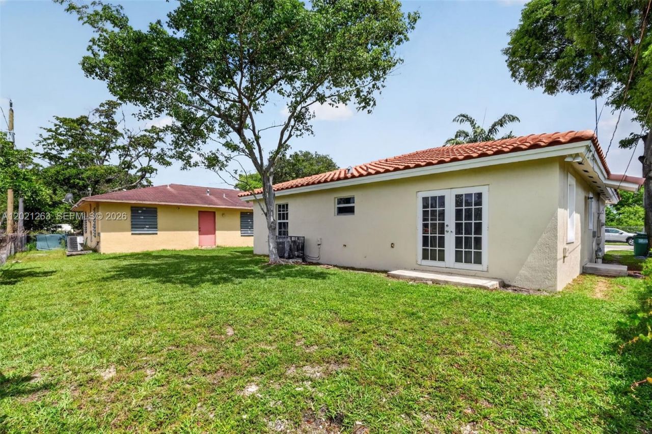 2620 NW 15th St , Fort Lauderdale, FL 33311 Photo