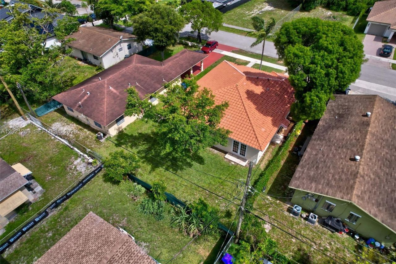 2620 NW 15th St , Fort Lauderdale, FL 33311 Photo