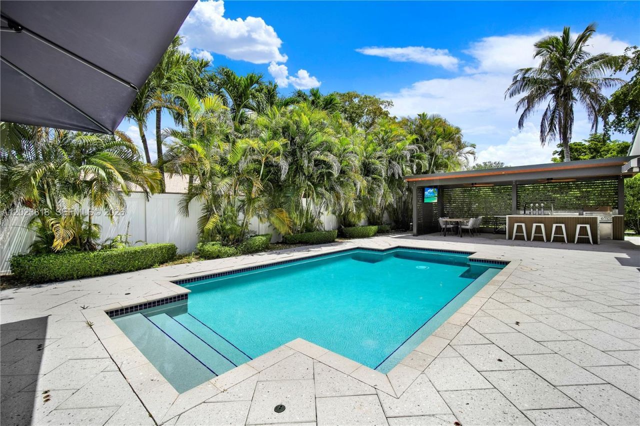 13023 SW 6th St , Miami, FL 33184 Photo