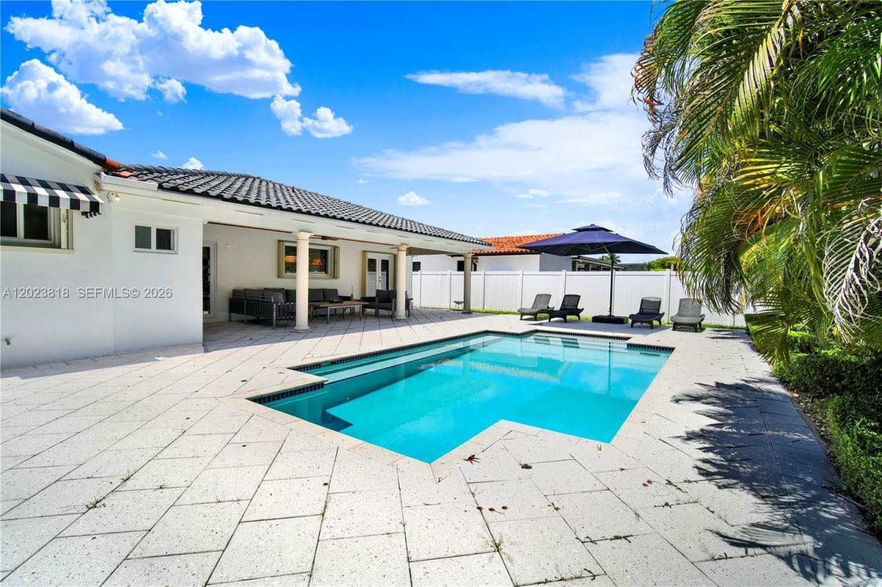 13023 SW 6th St , Miami, FL 33184 Photo