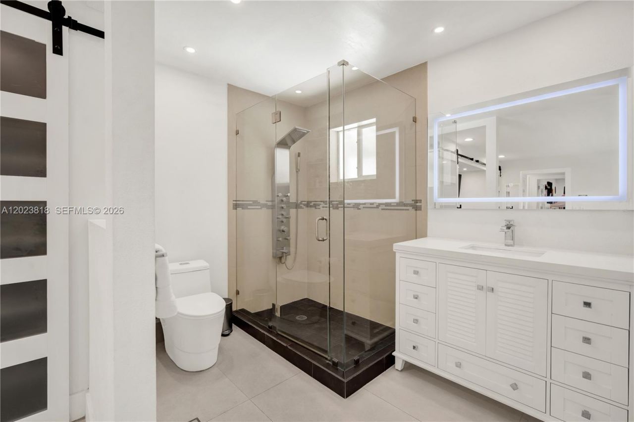 13023 SW 6th St , Miami, FL 33184 Photo