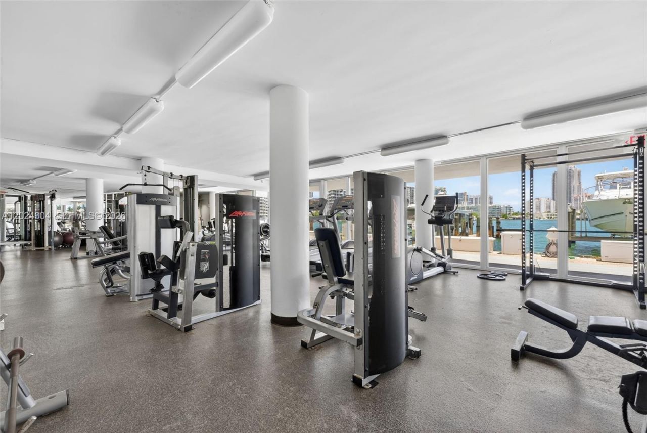 900 Bay Dr, Unit 606, Miami Beach, FL 33141 Photo