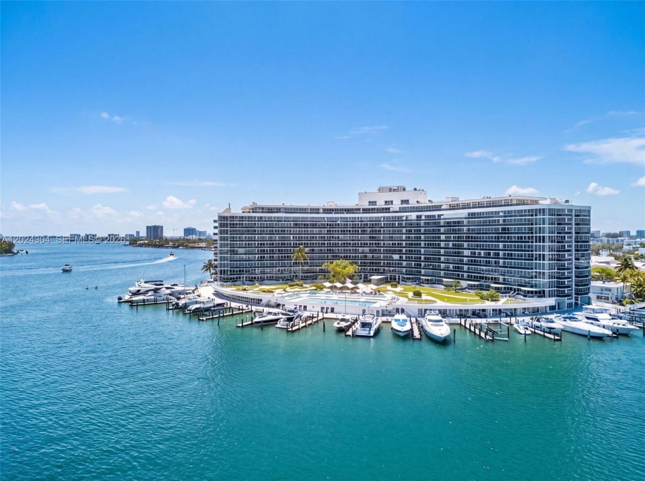 900 Bay Dr, Unit 606, Miami Beach, FL 33141 Photo