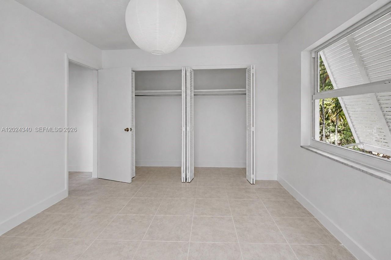 6815 Edgewater Dr, Unit 201, Coral Gables, FL 33133 Photo
