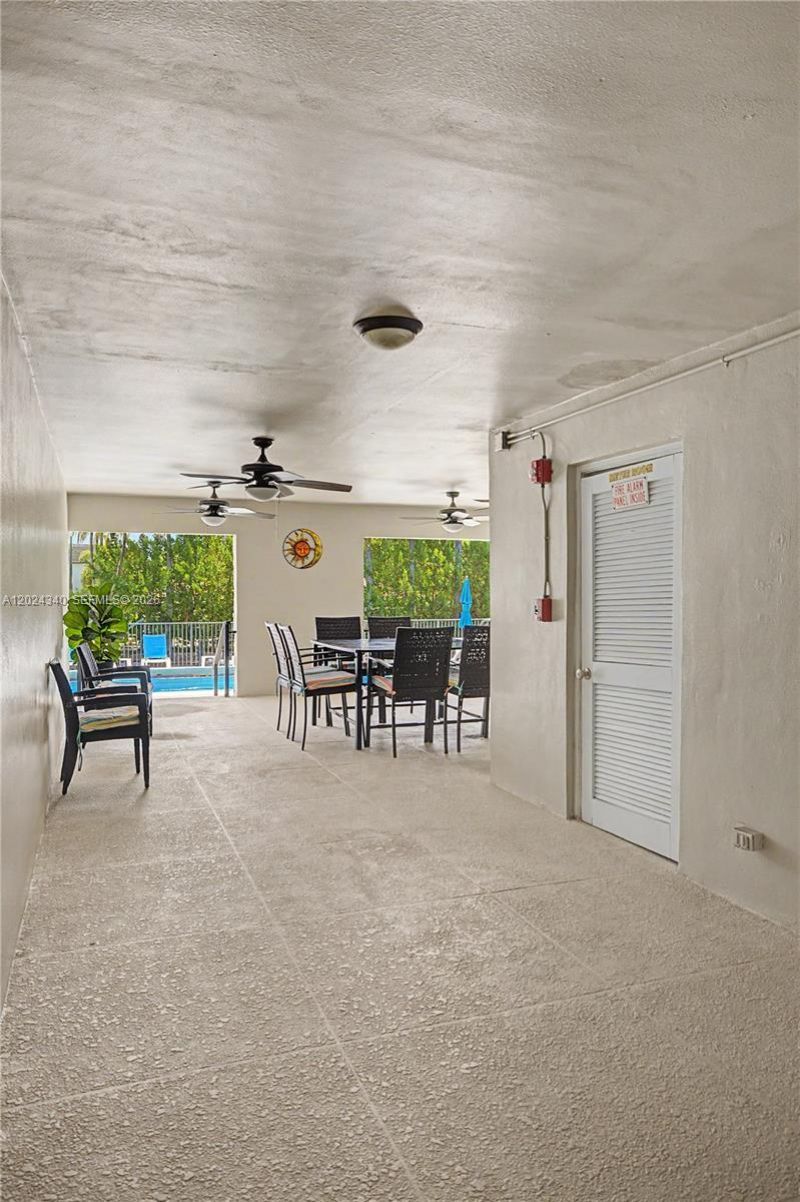 6815 Edgewater Dr, Unit 201, Coral Gables, FL 33133 Photo