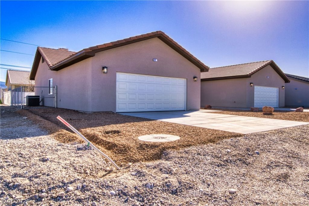 1650 S Sycamore Avenue, Pahrump, NV 89048 Main Photo