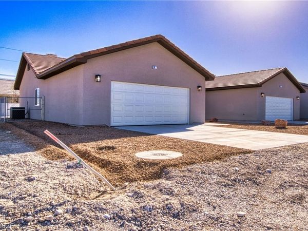 1650 S Sycamore Avenue, Pahrump, NV 89048