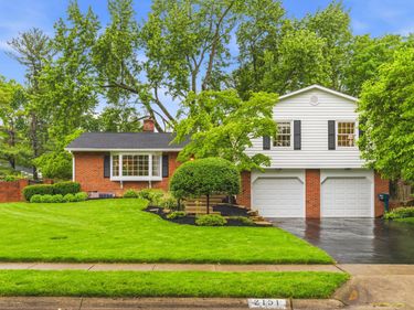 2151 Pinebrook Road, Upper Arlington, OH 43220
