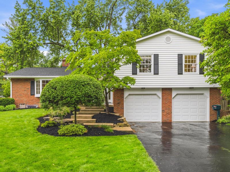 2151 Pinebrook Road, Upper Arlington, OH 43220 Photo 4