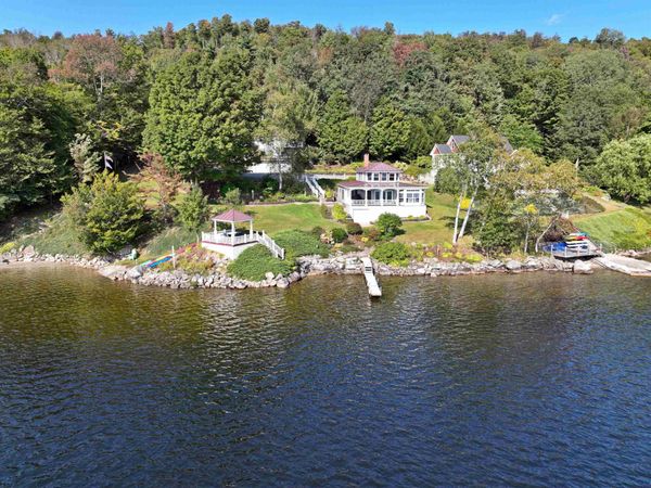 1661 & 1662 Pageant Park Road, Barton, VT 05822