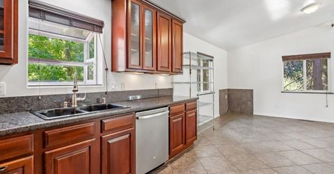 10819 Walker Dr, Grass Valley, CA 95945 Photo