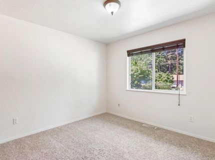 10819 Walker Dr, Grass Valley, CA 95945 Photo