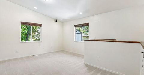 10819 Walker Dr, Grass Valley, CA 95945 Photo
