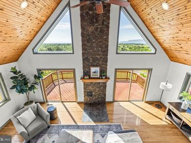 384 LINDAMOOD LANE, STRASBURG, VA 22641