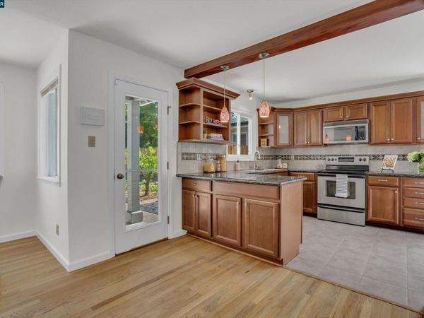 144 Roslyn Dr , Concord, CA 94518