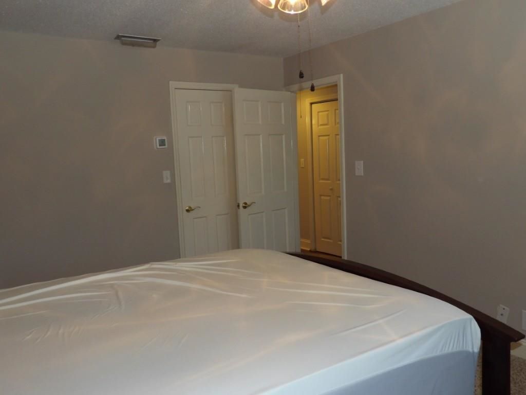 10301 N Kings Hwy.  Photo 10