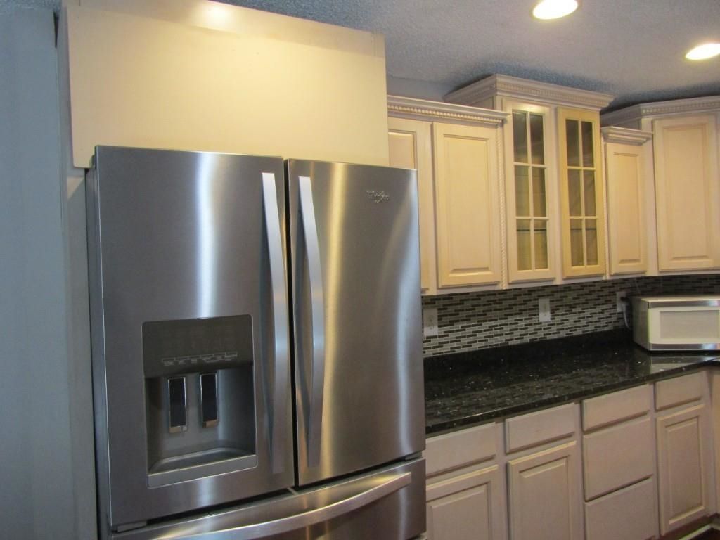 10301 N Kings Hwy.  Photo 10