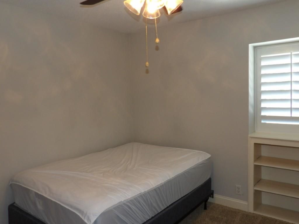 10301 N Kings Hwy.  Photo 12