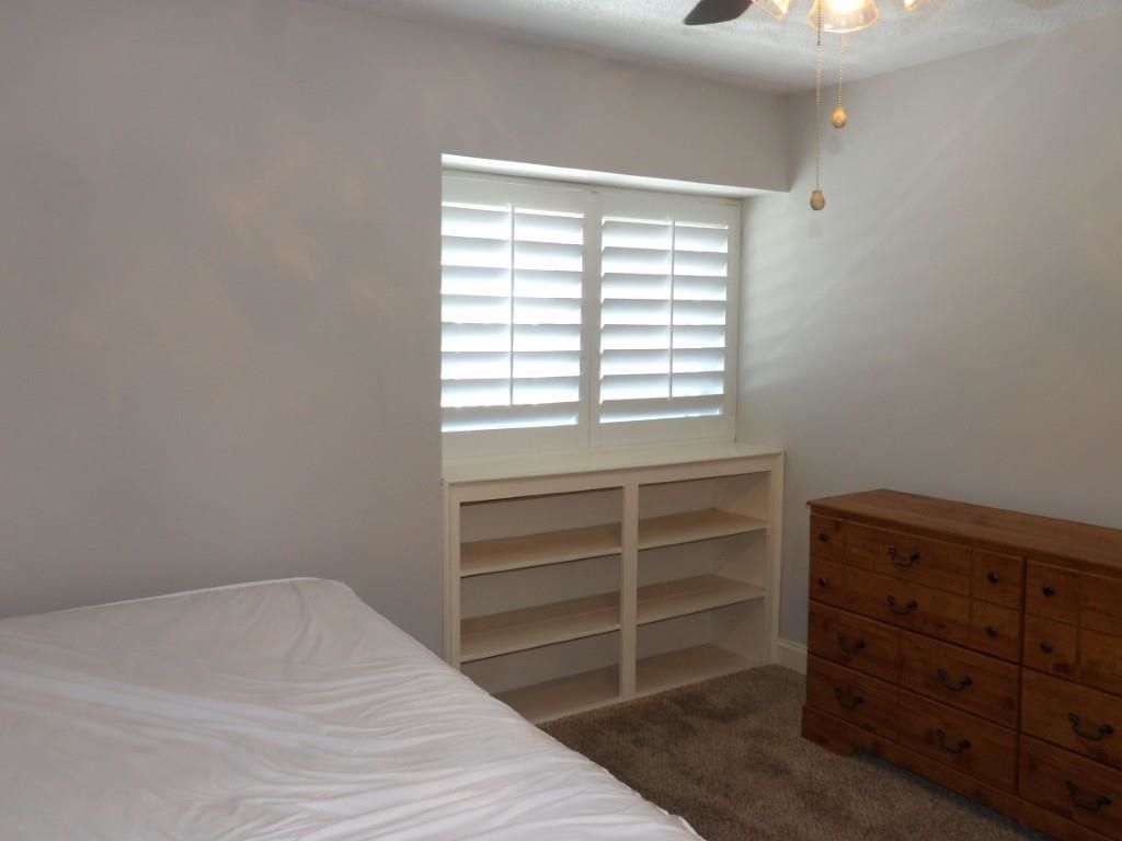 10301 N Kings Hwy.  Photo 14