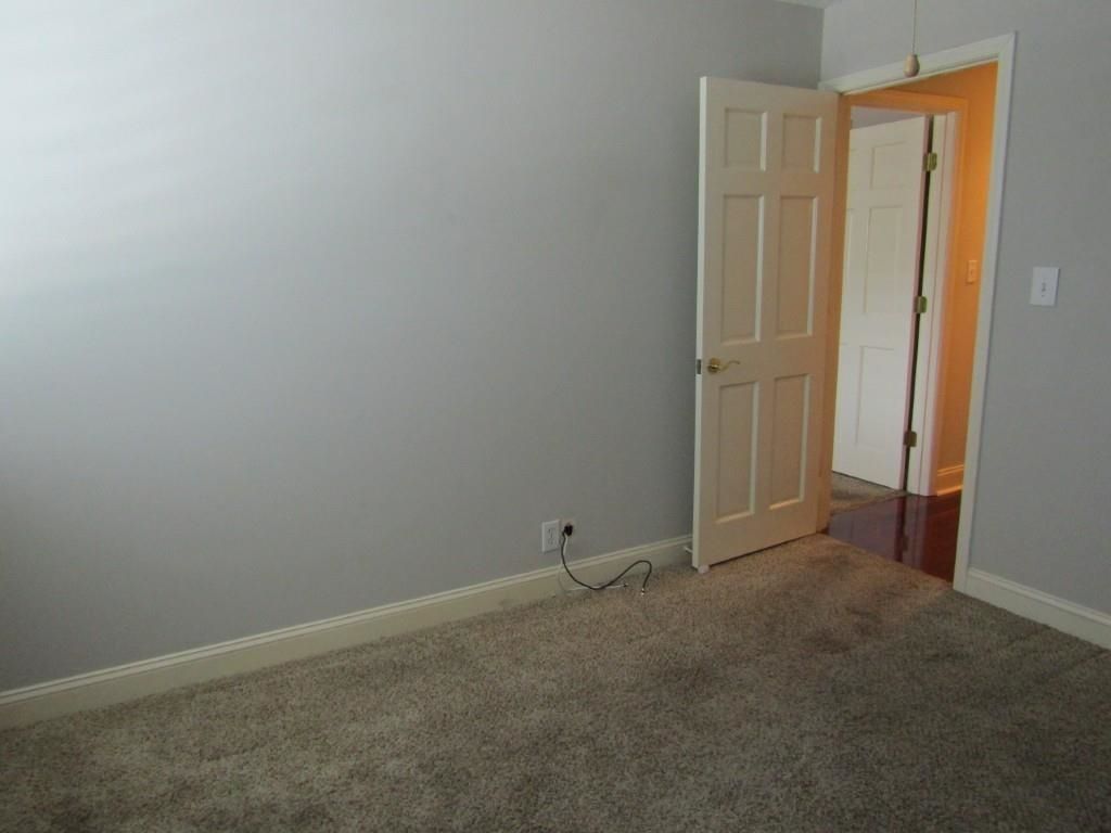 10301 N Kings Hwy.  Photo 18