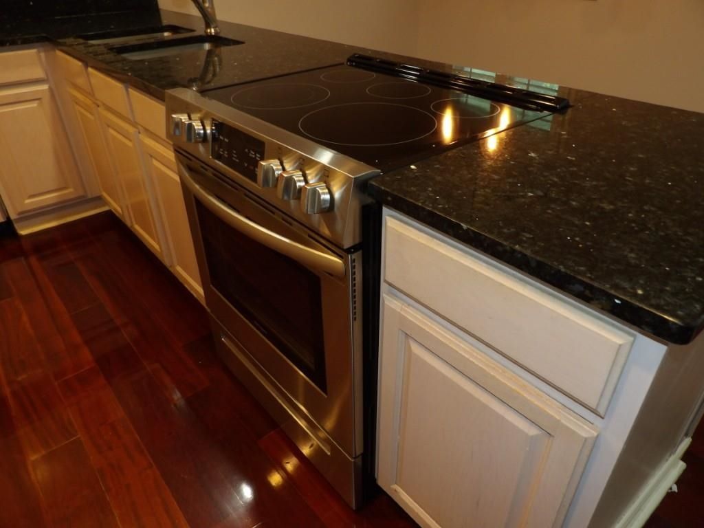 10301 N Kings Hwy.  Photo 4