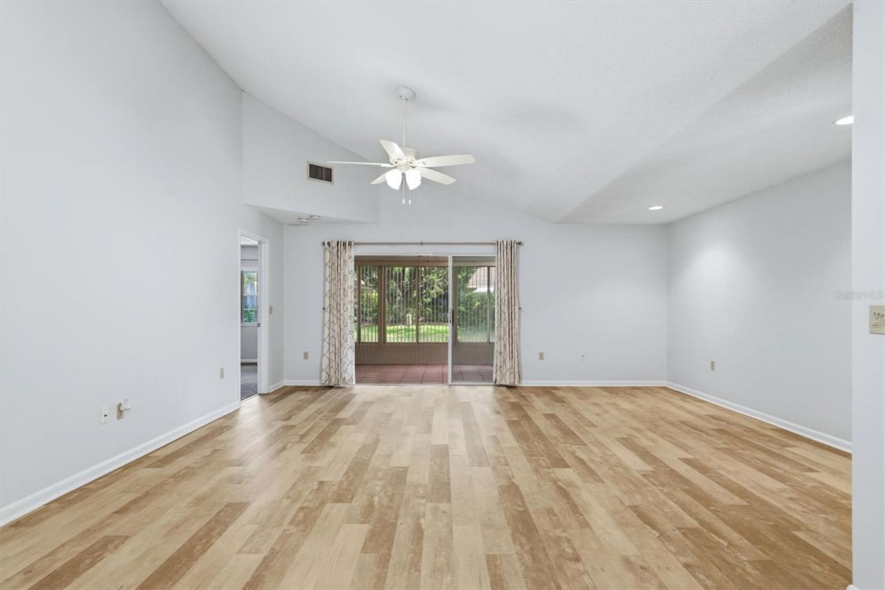 6420 Carrington Circle, Unit 35, Sarasota, FL 34238 Photo