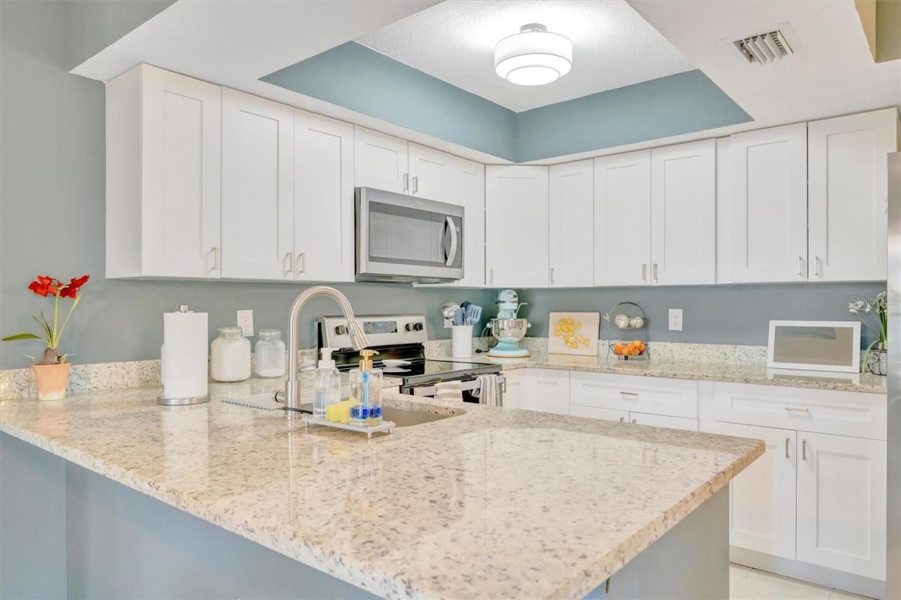 5872 Pauma Court, Sarasota, FL 34232 Photo