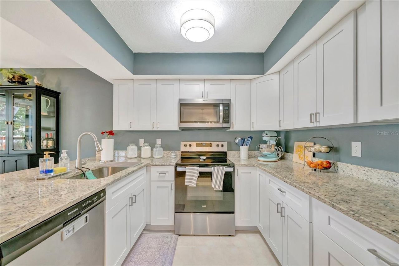 5872 Pauma Court, Sarasota, FL 34232 Photo
