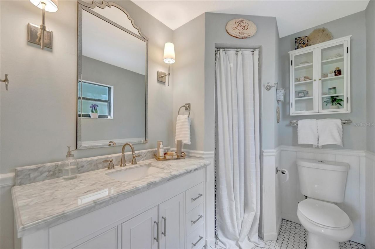 5872 Pauma Court, Sarasota, FL 34232 Photo