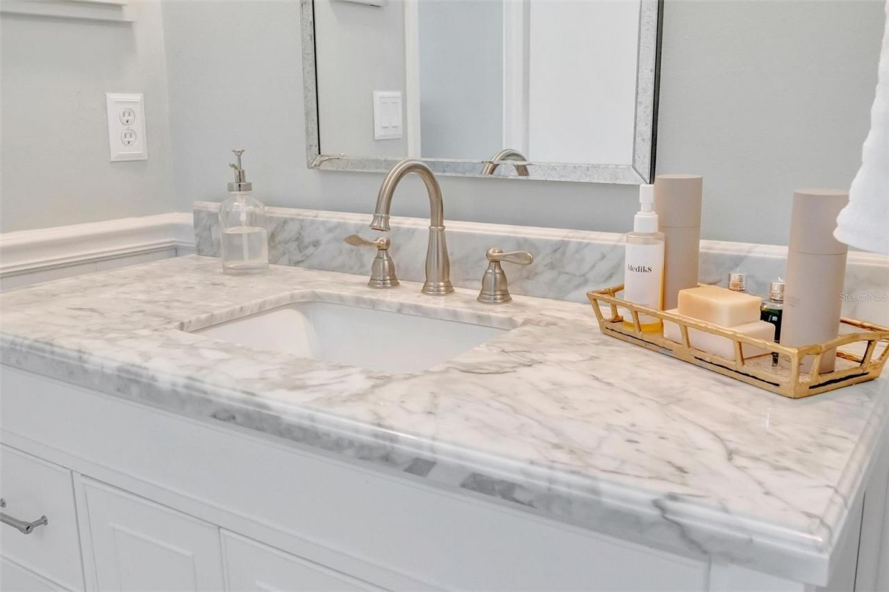 5872 Pauma Court, Sarasota, FL 34232 Photo