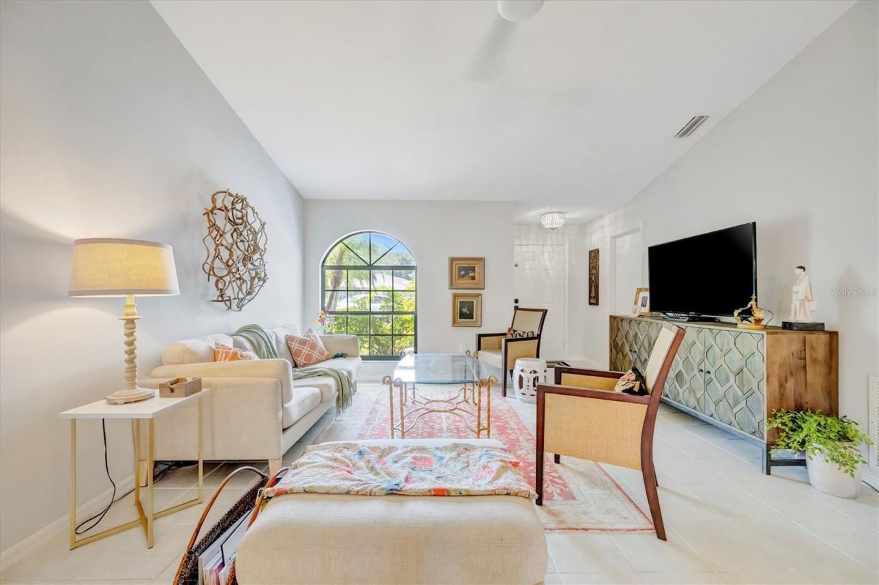 5872 Pauma Court, Sarasota, FL 34232 Photo