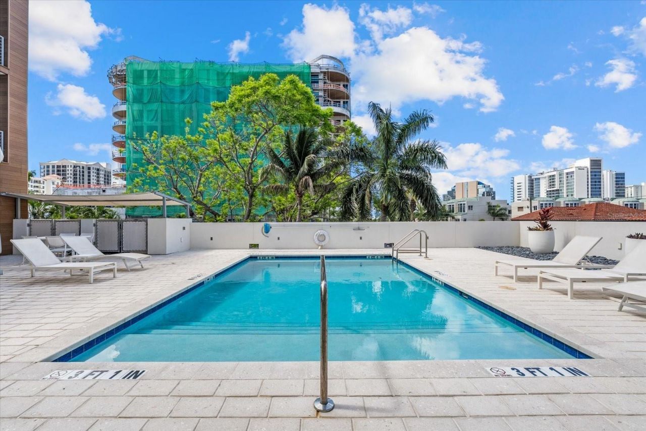 332 Cocoanut Avenue, Unit 302, Sarasota, FL 34236 Photo