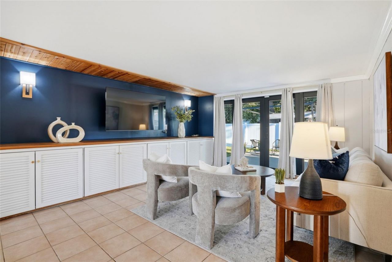 6900 10th Avenue N, Saint Petersburg, FL 33710 Photo