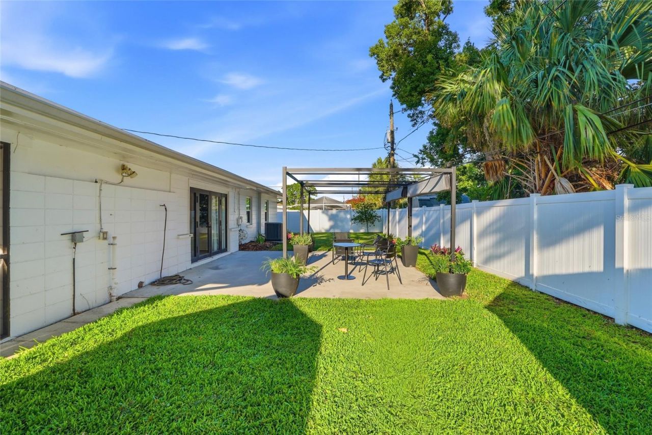 6900 10th Avenue N, Saint Petersburg, FL 33710 Photo